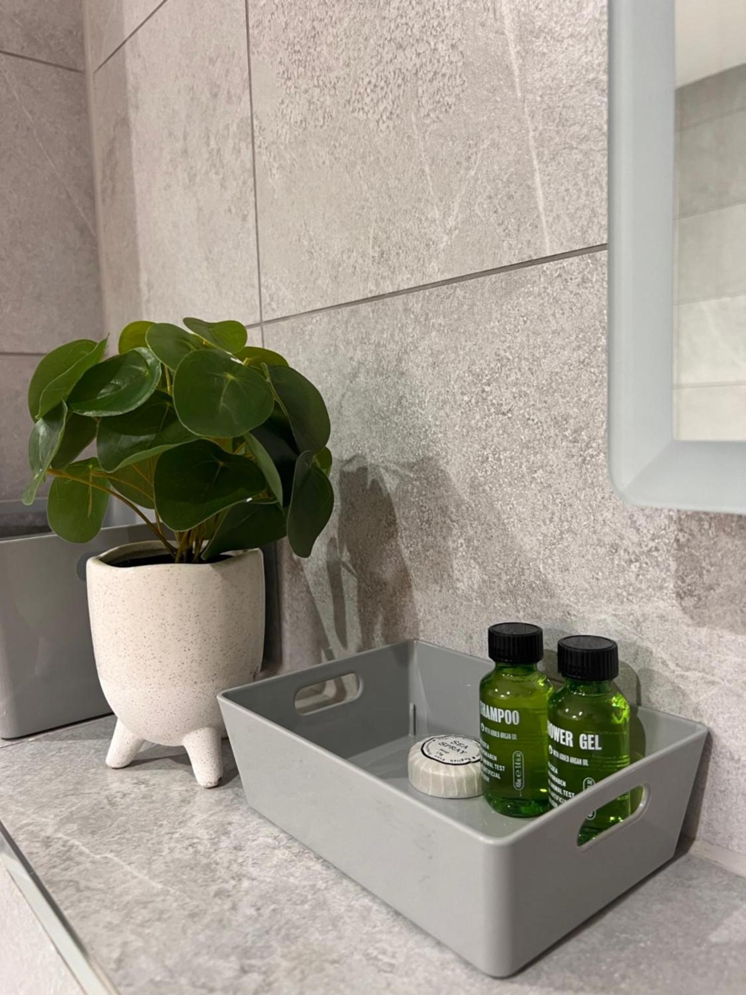 Modern Apartment - Bhx Nec - Free Secure Gated Parking Solihull Ngoại thất bức ảnh